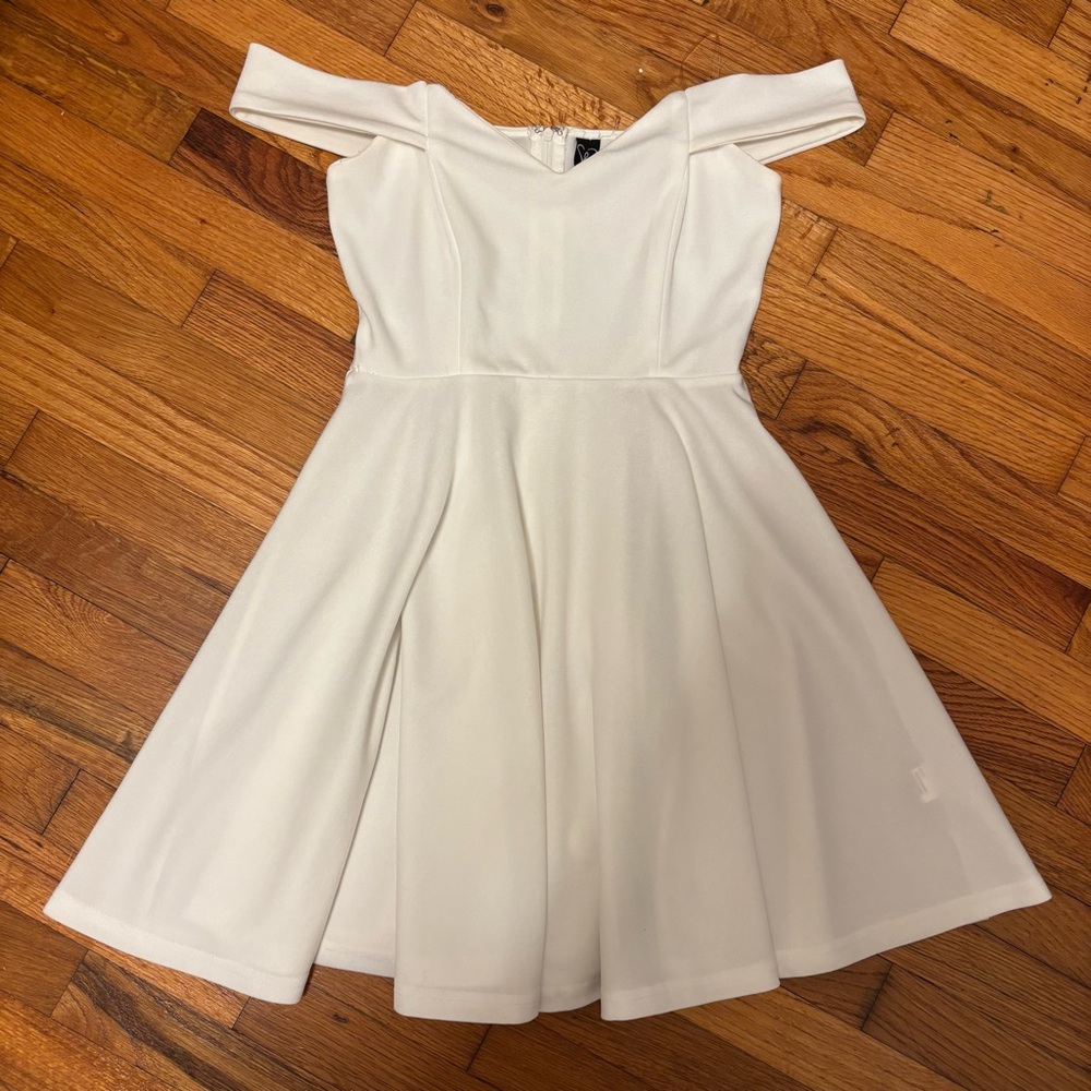 Windsor Off-Shoulder White Dress